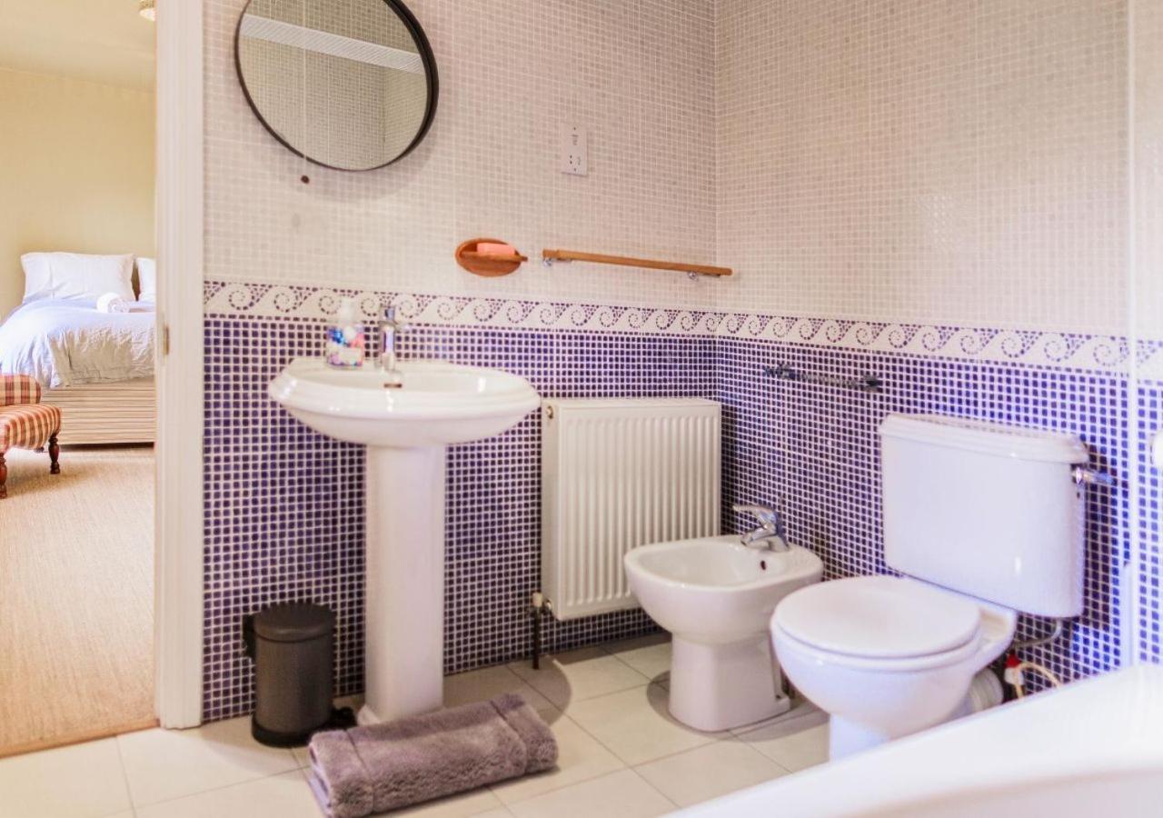 Charming 3bd Cotswolds Family Retreat Holiday home Bourton-on-the-Water