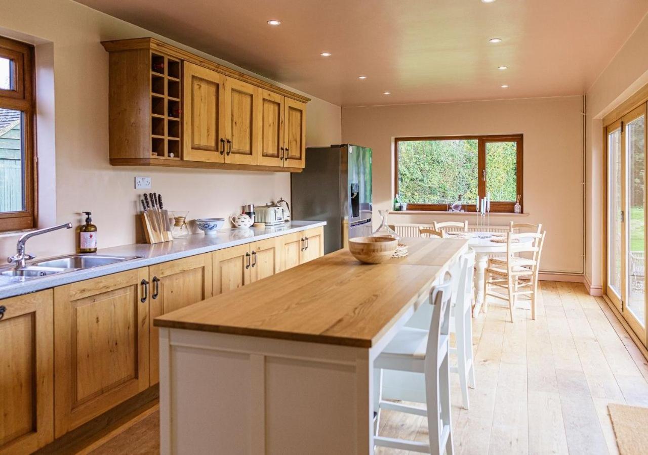 Charming 3bd Cotswolds Family Retreat * Bourton-on-the-Water